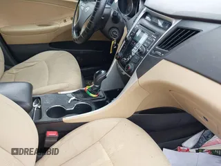 2011 Hyundai Sonata GLS with VIN 5NPEB4AC3BH100602, listed as a IAAI auction lot 42134998 with 205,102 mi miles. Bid and sale history available at carsss.com. Image 5.