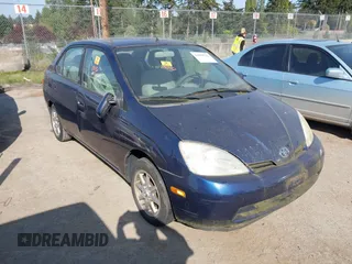 2002 Toyota Prius with VIN JT2BK18U220065752, listed as a IAAI auction lot 42099742 with 153,371 mi miles. Bid and sale history available at carsss.com. Image 1.