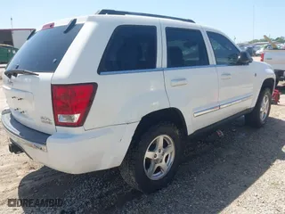 2005 Jeep Grand Cherokee Limited with VIN 1J8HR58265C551947, listed as a IAAI auction lot 41851248 with 205,230 mi miles. Bid and sale history available at carsss.com. Image 4.