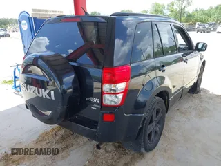 2006 Suzuki Grand Vitara Luxury z VIN JS3TD947664104590, wystawiony jako IAAI lot #42473110 z przebiegiem 146 715 mil mil oraz . Historia ofert i sprzedaży dostępna na DreamBid. Obrazek 4.