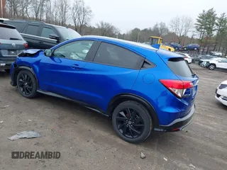 2022 Honda HR-V Sport with VIN 3CZRU6H18NM704652, listed as a IAAI auction lot 41742125 with 31,992 mi miles. Bid and sale history available at carsss.com. Image 3.