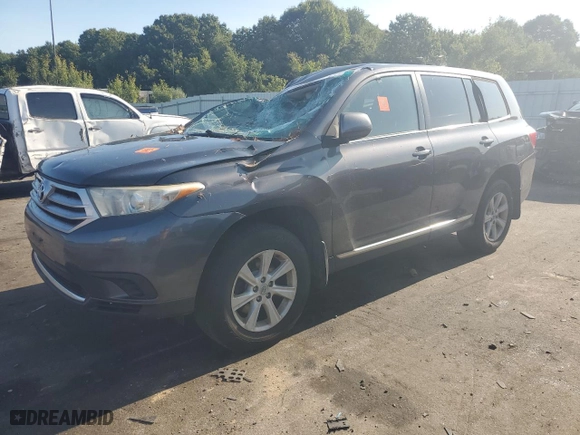 2013 Toyota Highlander with VIN 5TDBK3EH5DS213399, listed as a Copart auction lot 69588574 with 0 mi miles and Non Repairable. Bid and sale history available at carsss.com. Image 1.