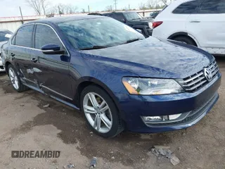 2015 Volkswagen Passat 2.0L TDI SEL Premium with VIN 1VWCV7A31FC109104, listed as a IAAI auction lot 41877702 with 110,588 mi miles. Bid and sale history available at carsss.com. Image 1.
