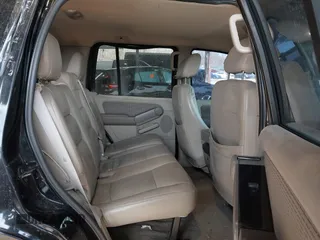 2006 Ford Explorer XLT with VIN 1FMEU73846UB53904, listed as a IAAI auction lot 41644809 with 132,986 mi miles. Bid and sale history available at carsss.com. Image 8.