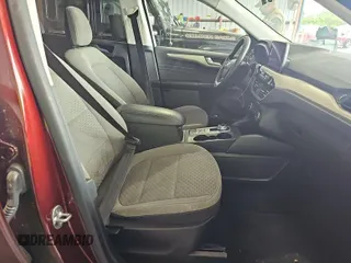 2021 Ford Escape SE with VIN 1FMCU9G64MUB24900, listed as a IAAI auction lot 42730688 with 89,597 mi miles and . Bid and sale history available at DreamBid. Image 4.
