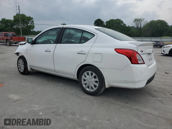 2019 Nissan Versa SV z VIN 3N1CN7APXKL880765, wystawiony jako Copart lot #57474965 z przebiegiem 27 736 mil mil oraz Szkoda całkowita • Salvage title. Historia ofert i sprzedaży dostępna na DreamBid. Obrazek 2.