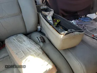 1995 Cadillac DeVille z VIN 1G6KD52B6SU274827, wystawiony jako Copart lot #41902125 z przebiegiem Nie podano mil oraz Szkoda całkowita • Salvage title. Historia ofert i sprzedaży dostępna na DreamBid. Obrazek 13.