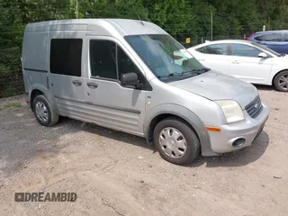 2010 Ford Transit Connect XLT z VIN NM0KS9BN3AT013533, wystawiony jako IAAI lot #42426515 z przebiegiem 116 567 mil mil oraz . Historia ofert i sprzedaży dostępna na DreamBid. Obrazek 1.