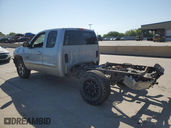 2013 Chevrolet Silverado 1500 LT with VIN 1GCRCSE05DZ306681, listed as a Copart auction lot 52802255 with 152,662 mi miles and Clean Title. Bid and sale history available at DreamBid. Image 2.