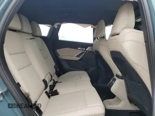 2023 BMW X1 xDrive28i z VIN WBX73EF08P5Y22376, wystawiony jako Copart lot #51129255 z przebiegiem 3601 mil mil oraz Szkody całkowita. Historia ofert i sprzedaży dostępna na DreamBid. Obrazek 11.