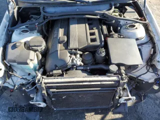 2003 BMW 3 Series 330xi with VIN WBAEW53433PG22202, listed as a Copart auction lot 83300654 with 127,120 mi miles and Salvage Title. Bid and sale history available at carsss.com. Image 11.