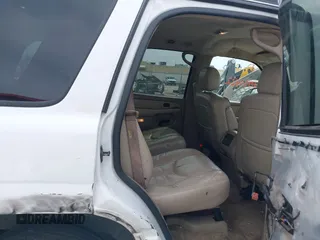 2003 Chevrolet Tahoe LS with VIN 1GNEC13T13R206573, listed as a IAAI auction lot 41931422 with 280,674 mi miles. Bid and sale history available at carsss.com. Image 8.