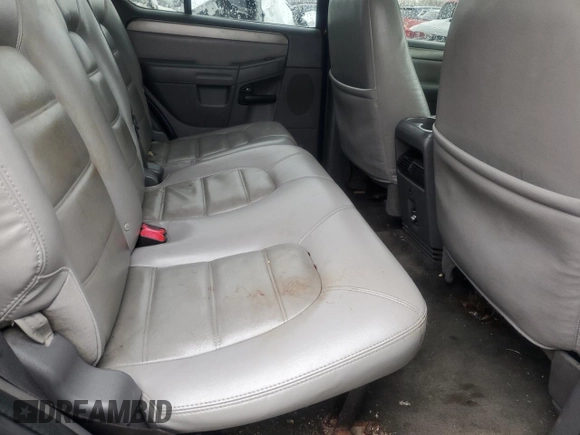 2005 Ford Explorer XLT with VIN 1FMZU63K25UA51376, listed as a Copart auction lot 87613645 with 250,878 mi miles and Salvage title. Bid and sale history available at DreamBid. Image 10.