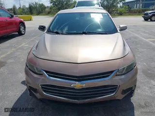 2018 Chevrolet Malibu LT with VIN 1G1ZD5ST1JF208525, listed as a IAAI auction lot 42055307 with 109,147 mi miles. Bid and sale history available at carsss.com. Image 12.