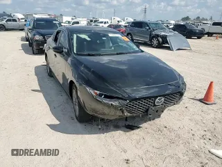 2022 Mazda 3 2.0 with VIN 3MZBPAA7XNM318683, listed as a Copart auction lot 70668574 with Not Provided miles and Salvage Title. Bid and sale history available at DreamBid. Image 11.