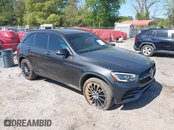 2021 Mercedes-Benz GLC 300 z VIN W1N0G8EBXMF995869, wystawiony jako IAAI lot #42072633 z przebiegiem 68 332 mil mil oraz . Historia ofert i sprzedaży dostępna na DreamBid. Obrazek 1.