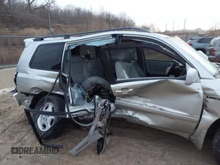 2005 Toyota Highlander z VIN JTEEP21A450133643, wystawiony jako IAAI lot #41286304 z przebiegiem 166 662 mil mil oraz . Historia ofert i sprzedaży dostępna na DreamBid. Obrazek 6.