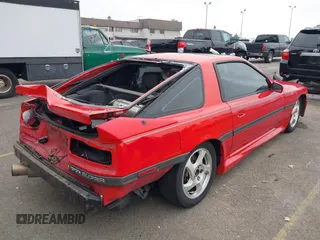 1990 Toyota Supra с VIN JT2MA71M3L0141506, выставлен на аукционе IAAI как лот 42342303 с пробегом 133 391 миль миль и . История ставок и продаж доступна на DreamBid. Изображение 4.