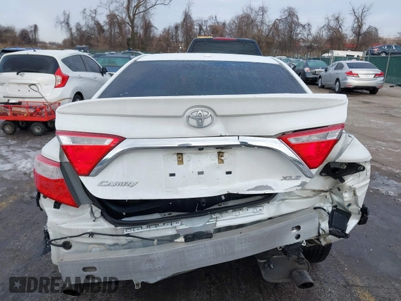 2016 Toyota Camry XSE with VIN 4T1BK1FK2GU570484, listed as a IAAI auction lot 41395359 with 122,852 mi miles. Bid and sale history available at carsss.com. Image 17.