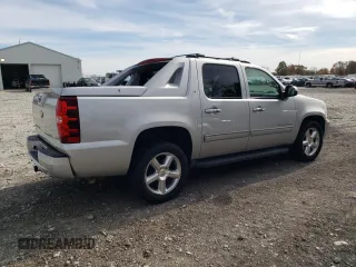 2011 Chevrolet Avalanche LT with VIN 3GNTKFE37BG375838, listed as a Copart auction lot 78036164 with 172,720 mi miles and Salvage Title. Bid and sale history available at DreamBid. Image 3.