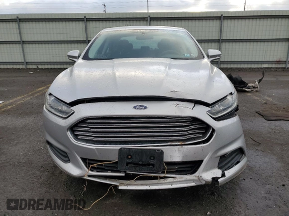 2013 Ford Fusion SE with VIN 3FA6P0H7XDR101615, listed as a Copart auction lot 51188655 with 120,000 mi miles and Clean Title. Bid and sale history available at DreamBid. Image 5.