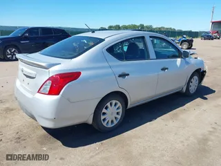 2019 Nissan Versa Sedan SV with VIN 3N1CN7AP4KL832520, listed as a IAAI auction lot 40245760 with 73,703 mi miles. Bid and sale history available at carsss.com. Image 4.