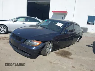 2007 BMW 3 Series 328i with VIN WBAVC53537FZ80622, listed as a IAAI auction lot 41923438 with 112,954 mi miles and . Bid and sale history available at carsss.com. Image 6.