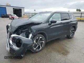2024 Mitsubishi Outlander SEL z VIN JA4J4WA83RZ079537, wystawiony jako Copart lot #49404245 z przebiegiem 400 mil mil oraz Szkoda całkowita • Salvage title. Historia ofert i sprzedaży dostępna na DreamBid. Obrazek 1.