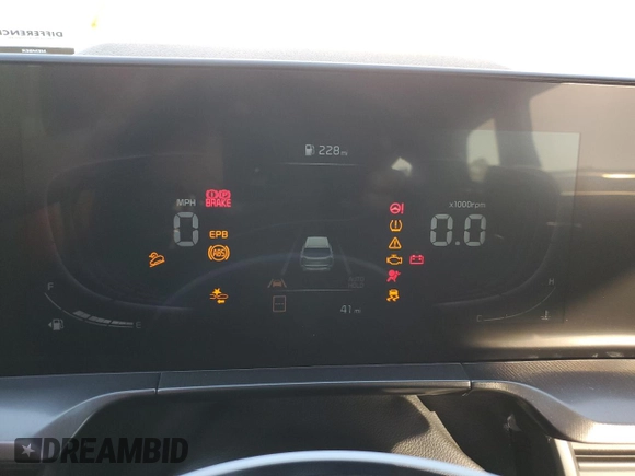 2024 Kia Telluride LX z VIN 5XYP2DGC0RG461190, wystawiony jako Copart lot #81030604 z przebiegiem 41 mil mil oraz Szkoda całkowita • Salvage title. Historia ofert i sprzedaży dostępna na DreamBid. Obrazek 9.
