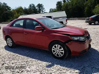 2013 Kia Forte EX with VIN KNAFU4A25D5682191, listed as a Copart auction lot 70066134 with 118,587 mi miles and Clean Title. Bid and sale history available at carsss.com. Image 11.