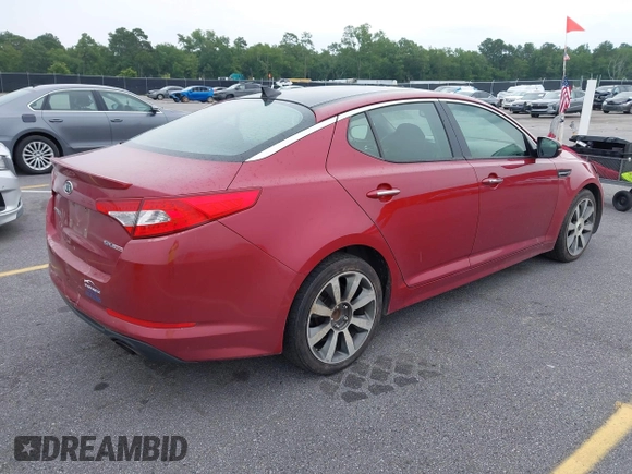 2012 Kia Optima SX z VIN 5XXGR4A65CG010749, wystawiony jako IAAI lot #42424921 z przebiegiem 187 454 mil mil oraz . Historia ofert i sprzedaży dostępna na DreamBid. Obrazek 4.