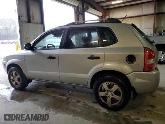 2008 Hyundai Tucson GLS with VIN KM8JM12B78U876237, listed as a Copart auction lot 44781155 with 205,976 mi miles and Salvage Title. Bid and sale history available at carsss.com. Image 2.