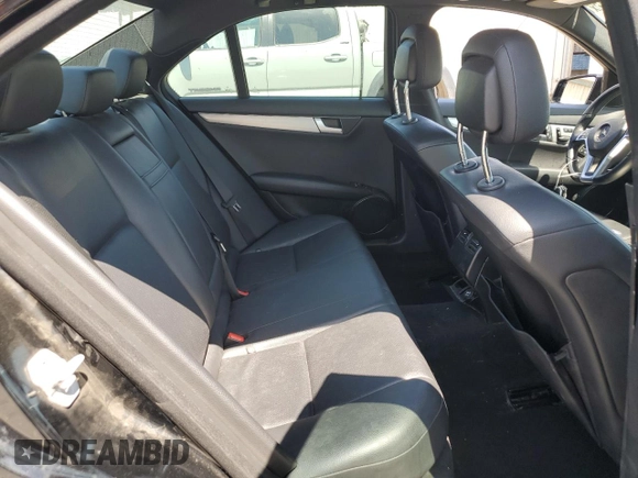 2013 Mercedes-Benz C 250 Sport with VIN WDDGF4HB8DA852791, listed as a Copart auction lot 60293715 with 107,586 mi miles and Clean title. Bid and sale history available at DreamBid. Image 10.