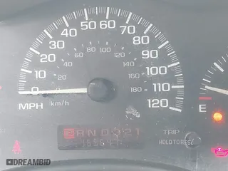 1997 Chevrolet Malibu LS with VIN 1G1NE52M8VY107867, listed as a IAAI auction lot 41766004 with 165,647 mi miles. Bid and sale history available at carsss.com. Image 7.