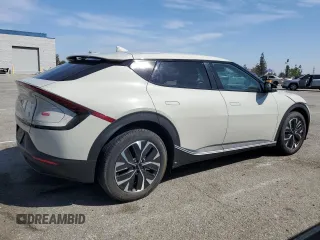 2024 Kia EV6 Wind with VIN KNDC3DLC8R5214848, listed as a Copart auction lot 50757915 with 2,997 mi miles and Salvage Title. Bid and sale history available at carsss.com. Image 3.