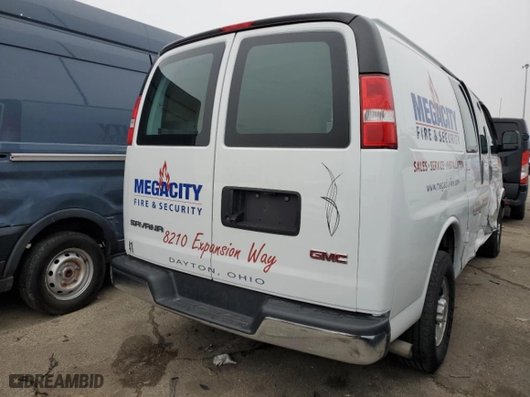 2021 GMC Savana Cargo Van with VIN 1GTW7AFP7M1247760, listed as a Copart auction lot 48441295 with 49,586 mi miles and Salvage Title. Bid and sale history available at carsss.com. Image 3.