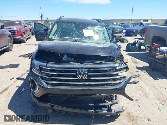 2024 Volkswagen Atlas SE with VIN 1V2JR2CA9RC591577, listed as a IAAI auction lot 41817933 with Not provided miles and . Bid and sale history available at DreamBid. Image 13.