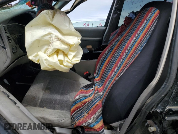 2001 Ford Explorer XLT with VIN 1FMZU73E21ZA62780, listed as a Copart auction lot 48126875 with Not provided miles and Salvage title. Bid and sale history available at DreamBid. Image 7.