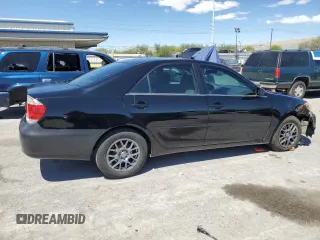 2005 Toyota Camry STD z VIN 4T1BE32K45U043696, wystawiony jako Copart lot #55087185 z przebiegiem 212 439 mil mil oraz Szkoda całkowita • Salvage title. Historia ofert i sprzedaży dostępna na DreamBid. Obrazek 3.
