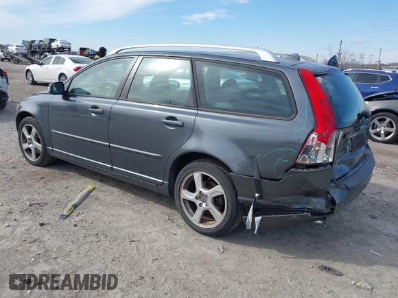 2008 Volvo V50 R-Design с VIN YV1MJ672X82396439, выставлен на аукционе IAAI как лот 41586200 с пробегом 110 267 миль миль и . История ставок и продаж доступна на DreamBid. Изображение 3.