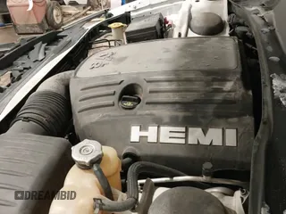 2013 Chrysler 300 C z VIN 2C3CCAKT5DH667072, wystawiony jako IAAI lot #41551843 z przebiegiem 181 649 mil mil oraz . Historia ofert i sprzedaży dostępna na DreamBid. Obrazek 20.