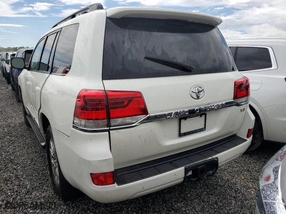 2019 Toyota Land Cruiser with VIN JTMCY7AJ7K4075327, listed as a Copart auction lot 73929434 with 0 mi miles and Non Repairable. Bid and sale history available at carsss.com. Image 6.
