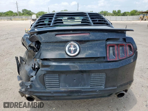 2014 Ford Mustang V6 z VIN 1ZVBP8AM5E5240978, wystawiony jako Copart lot #58018635 z przebiegiem 176 267 mil mil oraz Szkoda całkowita • Salvage title. Historia ofert i sprzedaży dostępna na DreamBid. Obrazek 6.