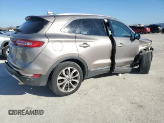 2019 Lincoln MKC Select with VIN 5LMCJ2D96KUL02511, listed as a Copart auction lot 48630875 with 83,635 mi miles and Salvage title. Bid and sale history available at DreamBid. Image 3.