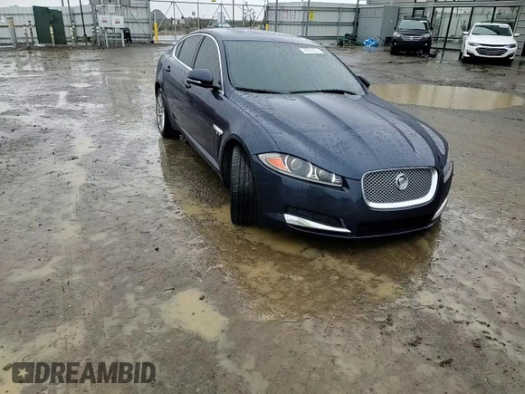 2012 Jaguar XF z VIN SAJWA0FB3CLS49929, wystawiony jako Copart lot #43724565 z przebiegiem 103 457 mil mil oraz Szkody całkowita. Historia ofert i sprzedaży dostępna na DreamBid. Obrazek 10.