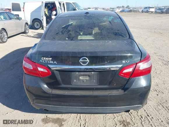 2018 Nissan Altima 2.5 SV with VIN 1N4AL3AP9JC110947, listed as a IAAI auction lot 40555479 with 191,294 mi miles. Bid and sale history available at carsss.com. Image 17.