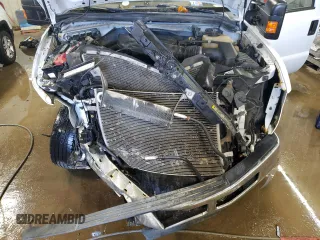 2010 Ford F-250 XL z VIN 1FTSW2B58AEB12691, wystawiony jako Copart lot #50149355 z przebiegiem 237 552 mil mil oraz Szkoda całkowita • Salvage title. Historia ofert i sprzedaży dostępna na DreamBid. Obrazek 11.