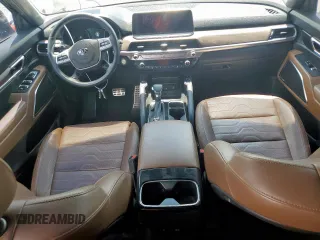 2020 Kia Telluride SX z VIN 5XYP5DHC1LG038521, wystawiony jako Copart lot #55861575 z przebiegiem 56 694 mil mil oraz Czysty tytuł • Clean title. Historia ofert i sprzedaży dostępna na DreamBid. Obrazek 8.