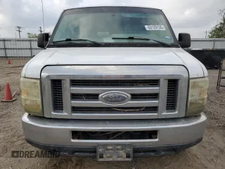 2013 Ford Econoline Passenger XL z VIN 1FBSS3BLXDDA76761, wystawiony jako Copart lot #53128125 z przebiegiem Nie podano mil oraz Szkoda całkowita • Salvage title. Historia ofert i sprzedaży dostępna na DreamBid. Obrazek 5.