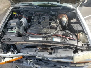 2001 Chevrolet S-10 LS with VIN 1GCCS19501K161711, listed as a Copart auction lot 69630884 with 318,975 mi miles and Salvage Title. Bid and sale history available at DreamBid. Image 11.